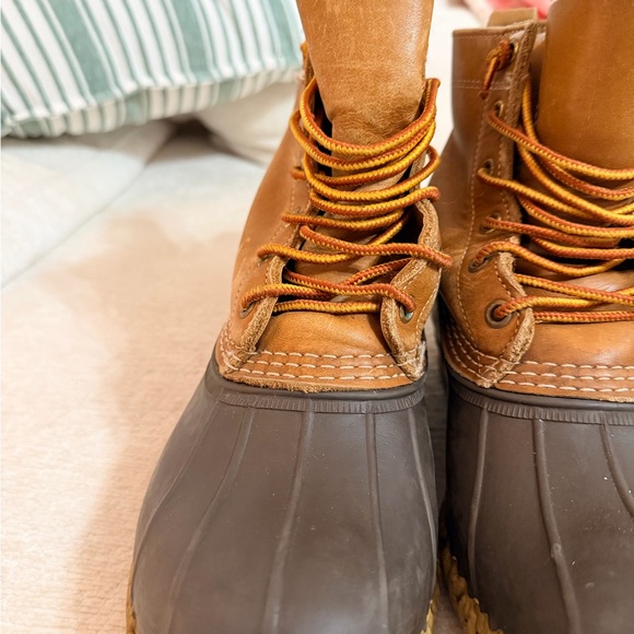 Women’s Bean Boots - Picture 3 of 12